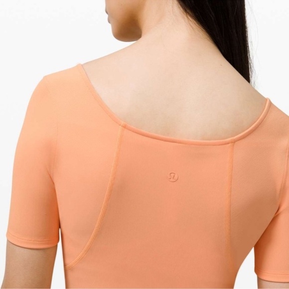 Lululemon Ribbed Contoured V-Neck Crop Top Sz 4 Malibu Peach Yoga Active - Picture 8 of 10